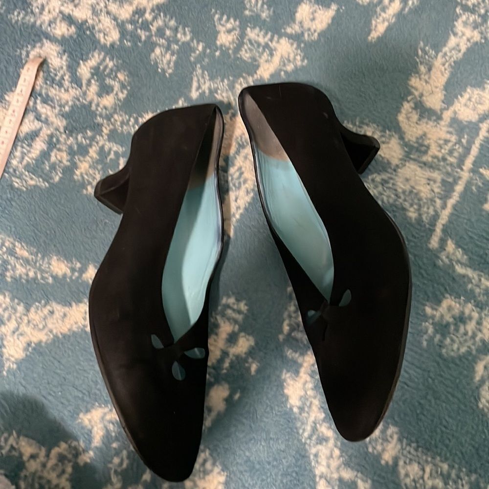 Thierry Rabotin Italian suede kitten, heel eyelet heels, 40 - Picture 7 of 7